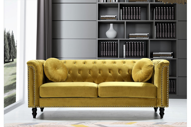 Connally chesterfield outlet sofa